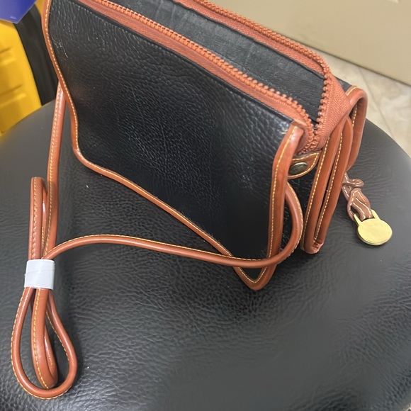 Dooney & Bourke bundle - Picture 9 of 13